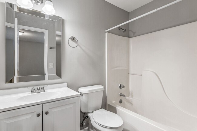 Building Photo - SW - Like New Home, Vaulted LR Ceiling, Fire Place, Wood Flooring, Several Updates!