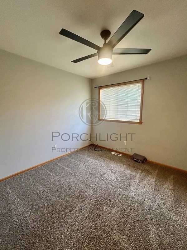 Building Photo - 804 E Maberry Dr