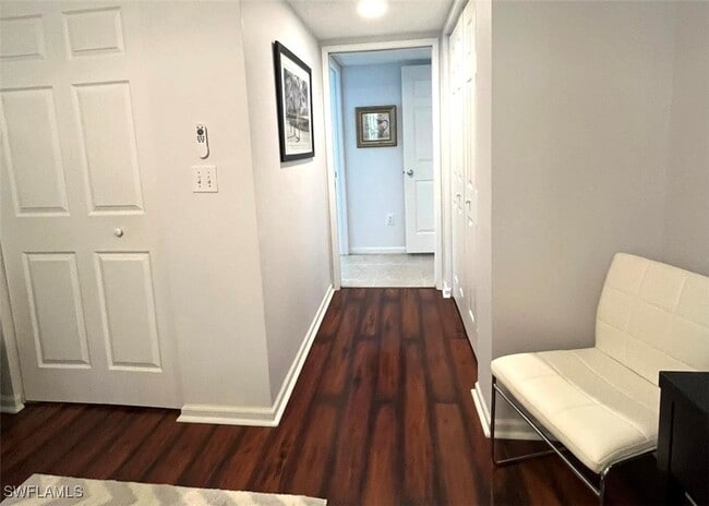 Building Photo - 1865 Florida Club Dr