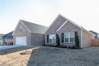 Building Photo - 5653 Poppy Ave