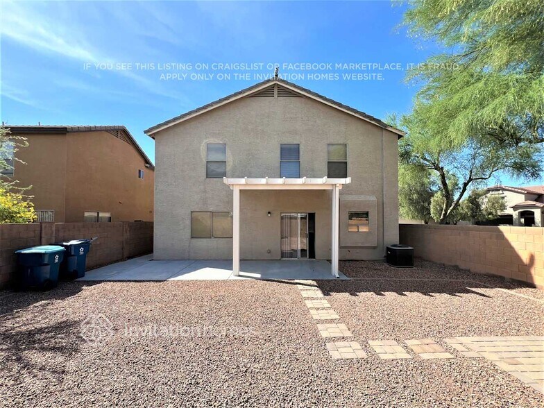 Building Photo - 12513 W Reade Ave