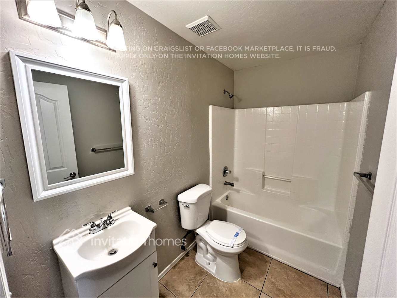 Building Photo - 6975 W Cactus Wren Dr