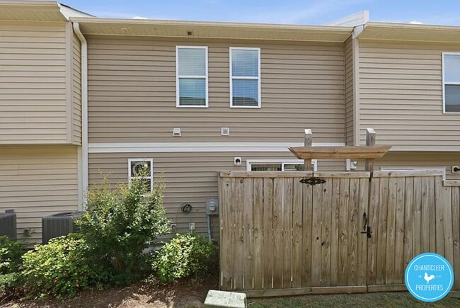 Building Photo - 2654 Middle Br Bnd