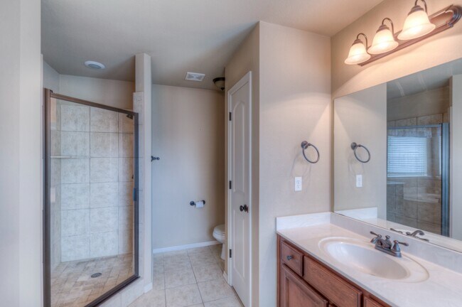 Building Photo - 1501 W Birmingham St