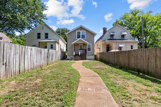 Building Photo - 3627 Cambridge Ave