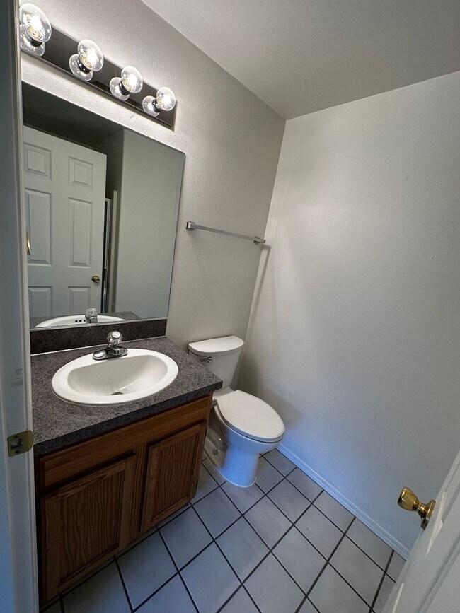 Building Photo - Recently Renovated Two Bedroom Two Bath Duplex