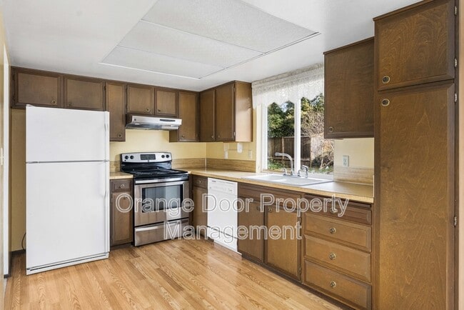 Building Photo - 13410 115th Ave NE