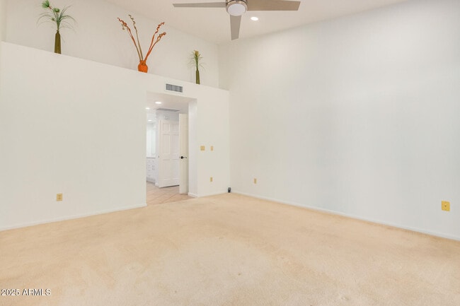 Building Photo - 816 E Forest Hills Dr