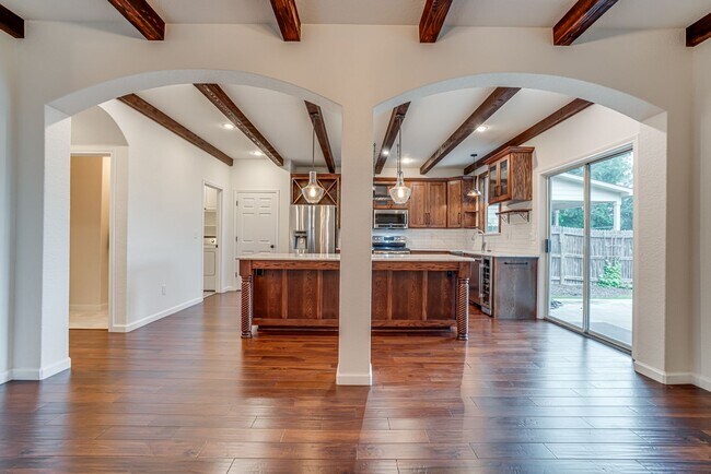 Building Photo - 6308 Parsley Hill
