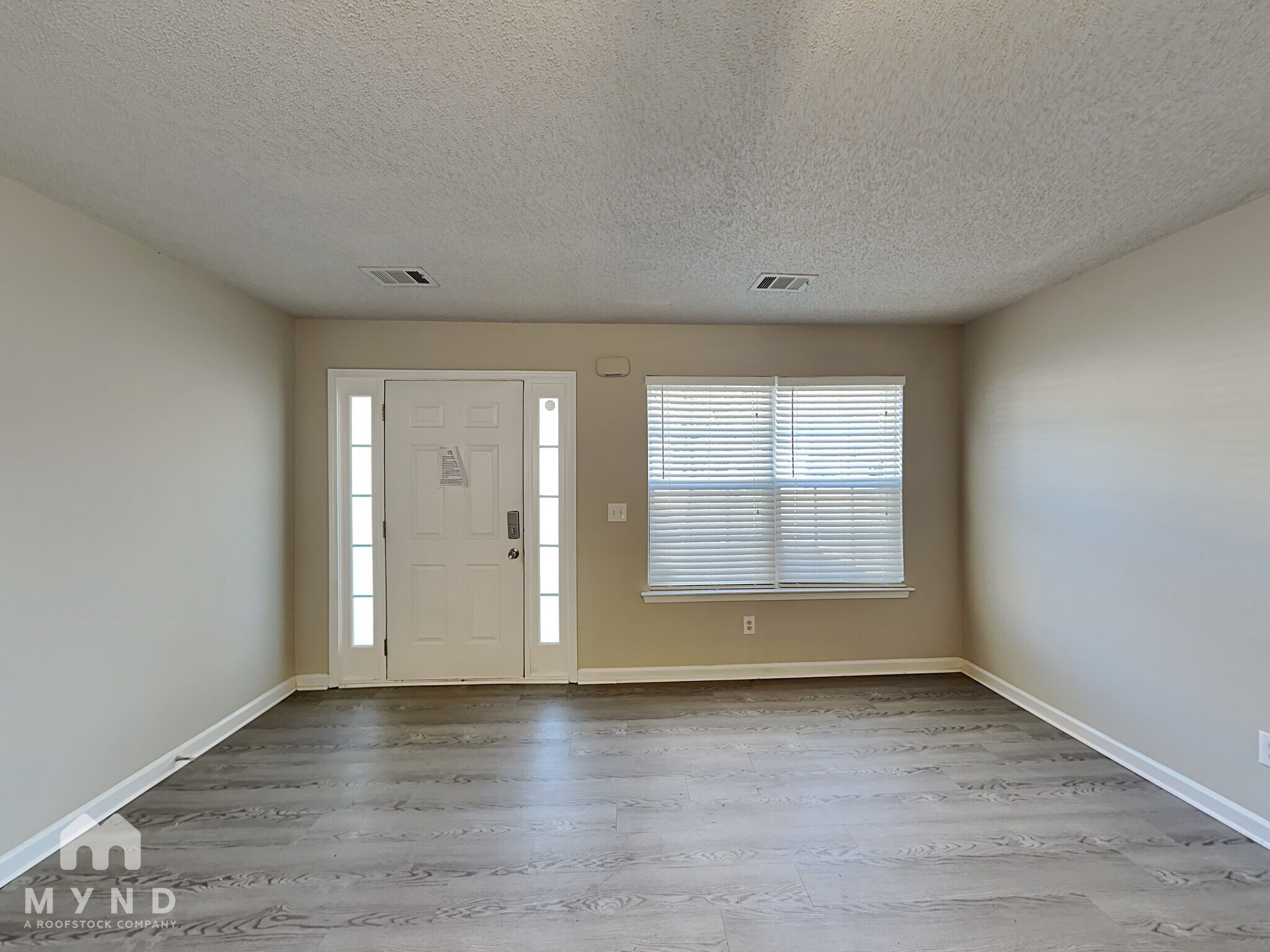 Building Photo - 6132 Hickory Ln Dr