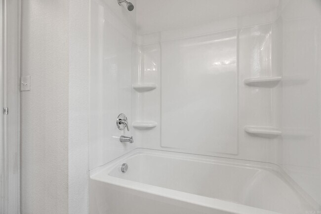 Building Photo - 10313 Brandi Kay Dr