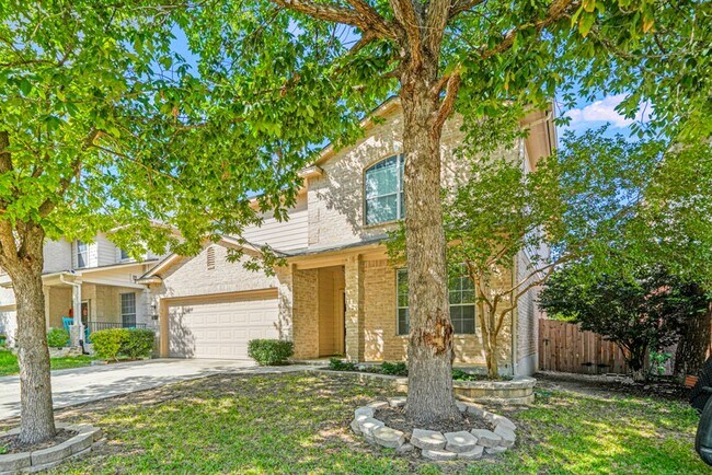 Building Photo - Alamo Ranch Rental!