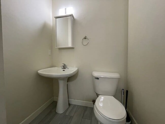 Building Photo - 5341 Bees Ln