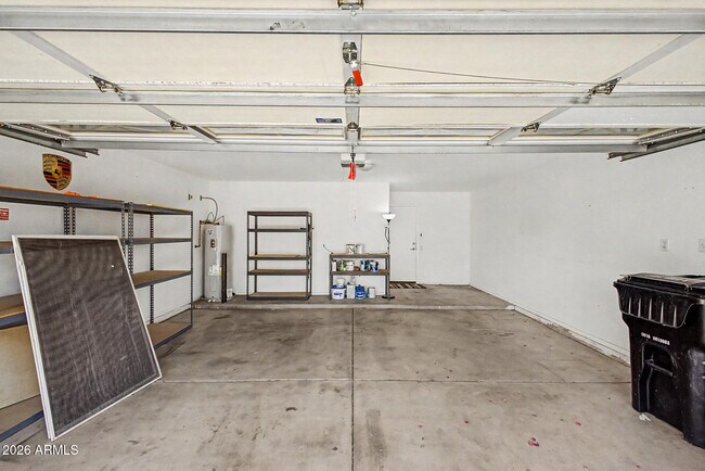 Building Photo - 2155 W Olla Ave