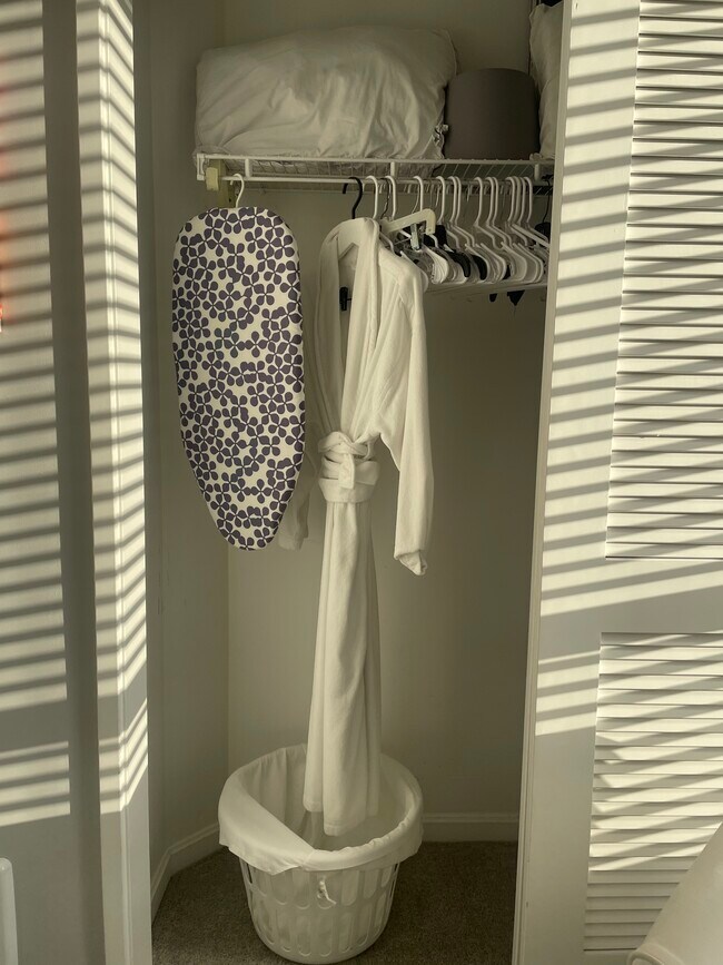 Building Photo - 400 Beale St