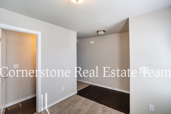 Building Photo - 10758 Saco Dr