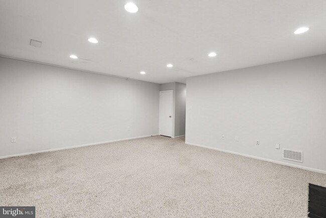 Building Photo - 7547 Coddle Harbor Ln