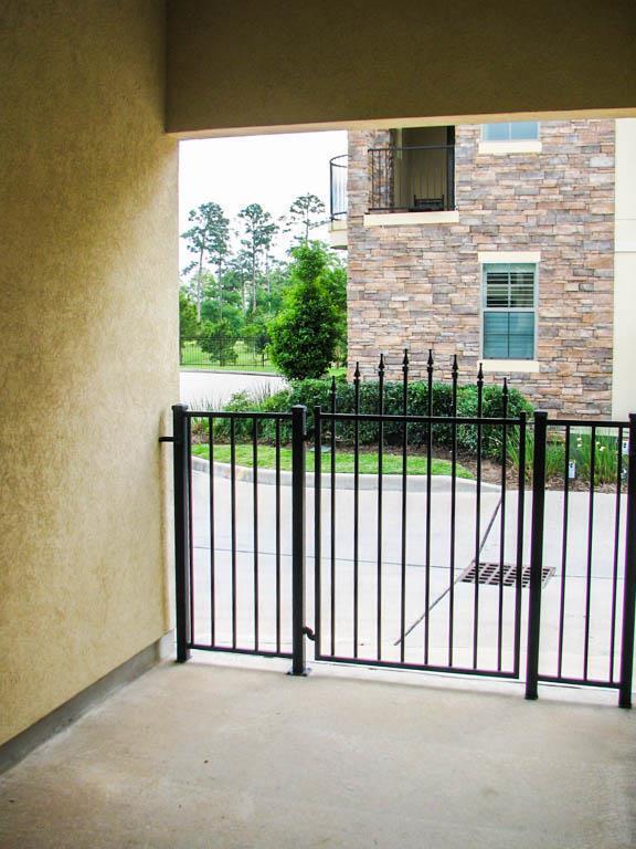 Building Photo - 14562 San Pietro Dr
