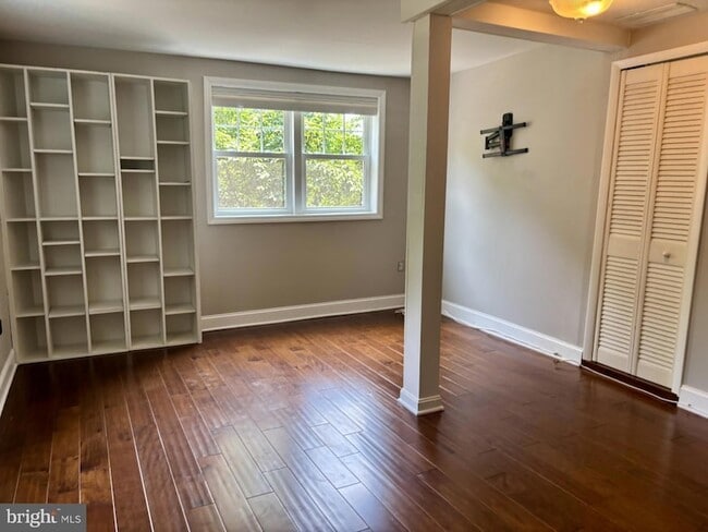 Building Photo - 155 Ridgeway Cir