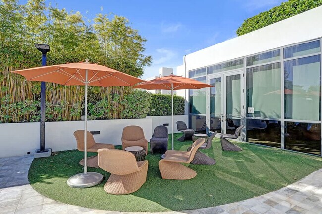 Building Photo - 1220 17th St