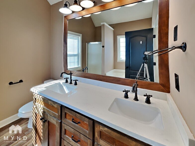 Building Photo - 328 John Gordon Pl