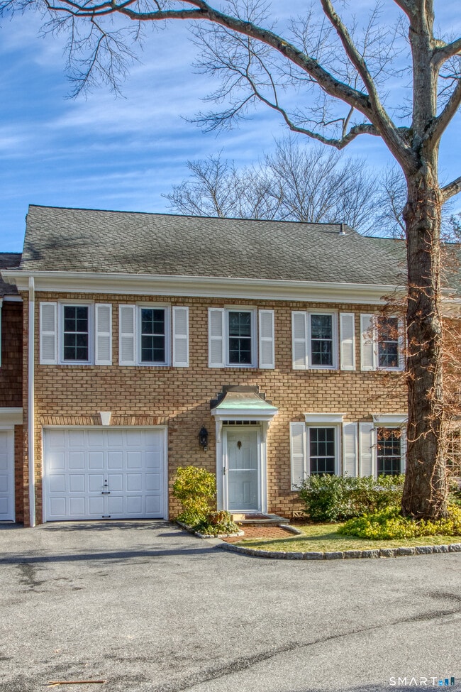 Building Photo - 9 Georgetowne N