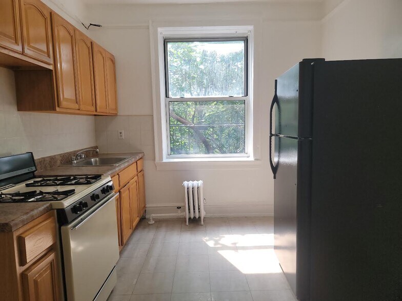 Building Photo - 37-36 86th Street
