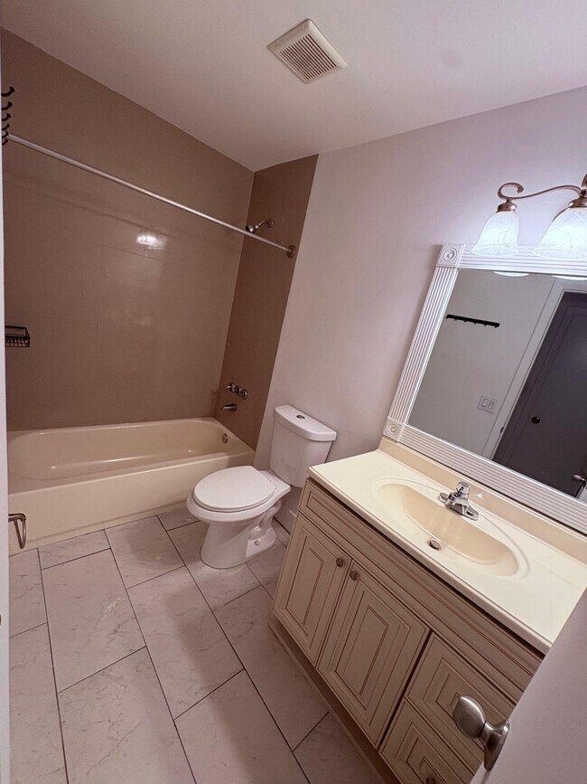 Building Photo - 4930 NW 85th Terrace