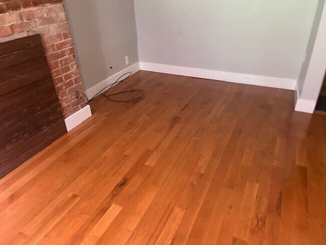 Building Photo - 721 Chislett St