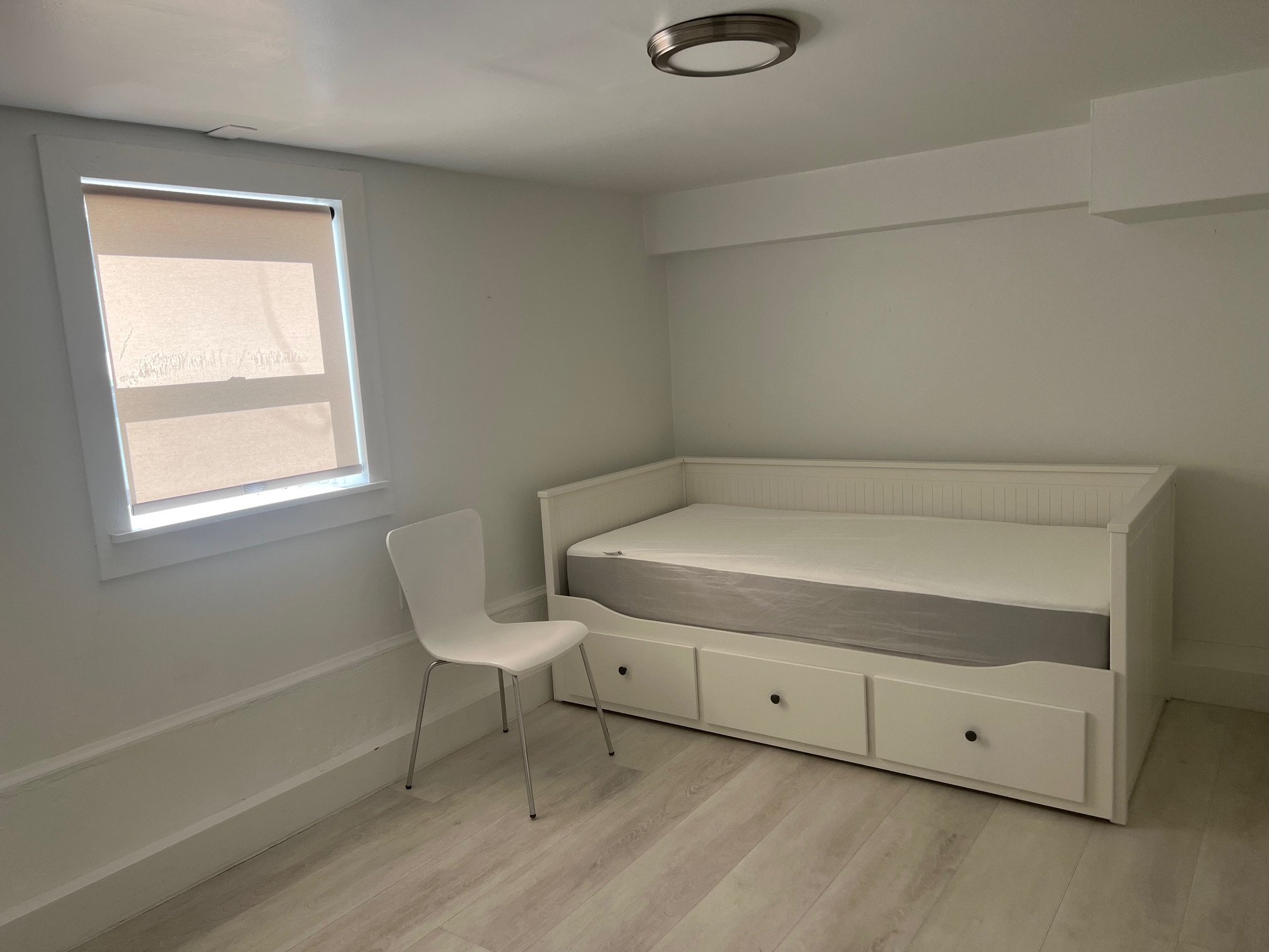 Building Photo - 612 Stannage Ave