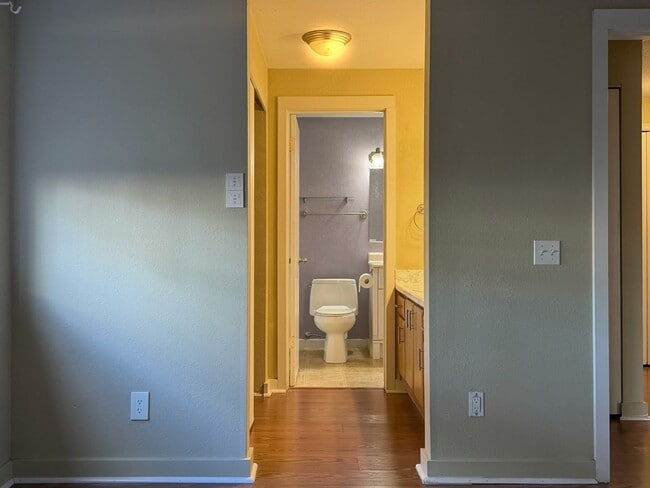 Building Photo - 16817 Larch Way