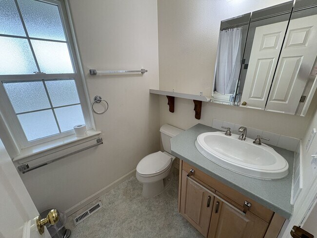 Building Photo - 1714 Baker View Court