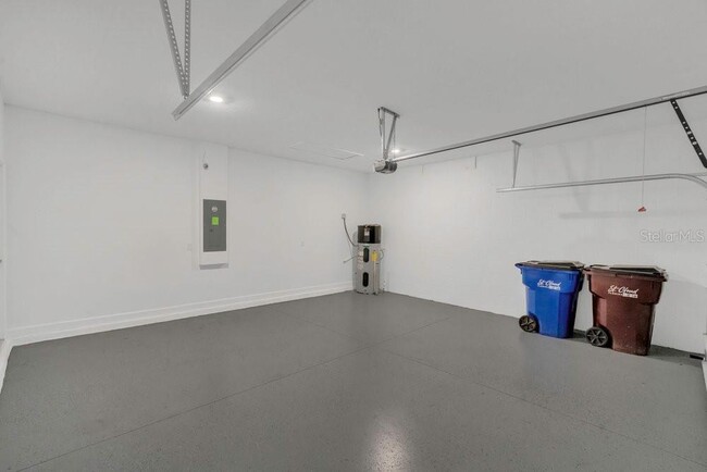 Building Photo - 2884 Nottel Dr