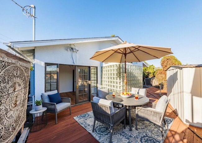 Building Photo - 3 Bedroom Home with Outdoor Space in Frogtown!