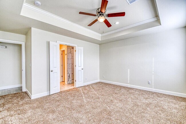 Building Photo - 3112 Pebble Pond Dr