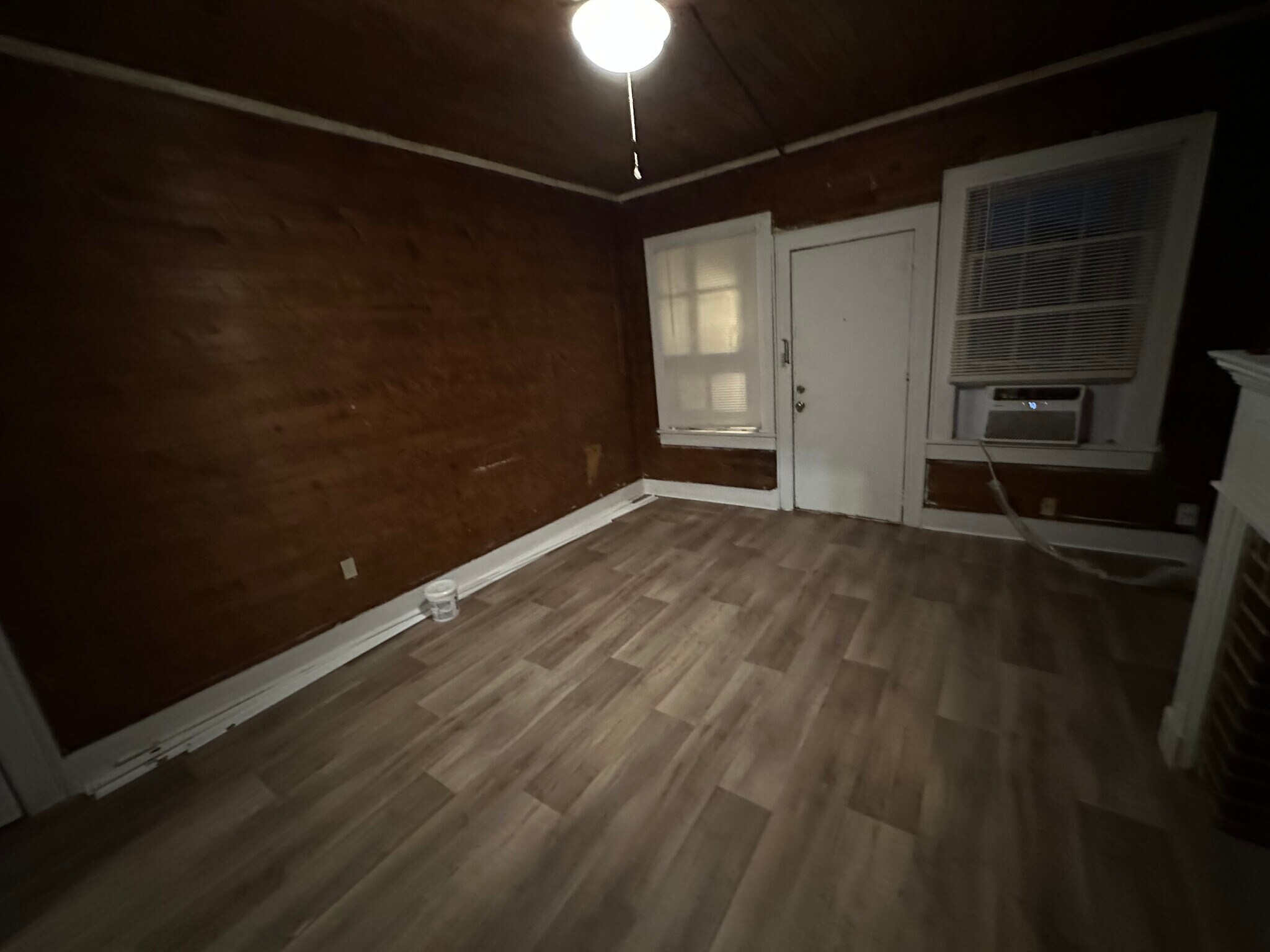 Front Living Area - 335 Caston Ave