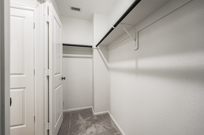 Building Photo - 9123 Estes Lks Dr