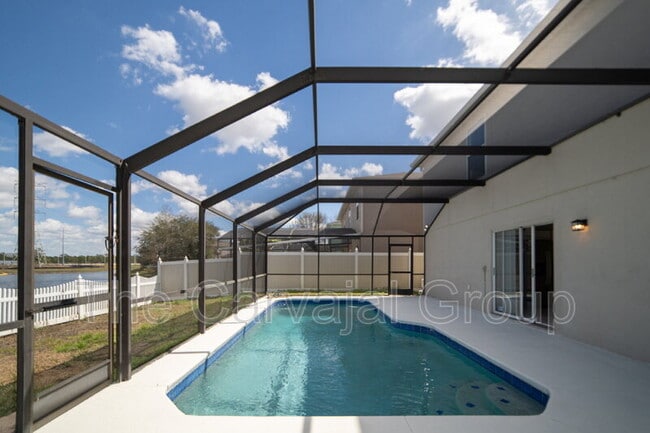 Building Photo - 1215 Kempton Chase Pkwy