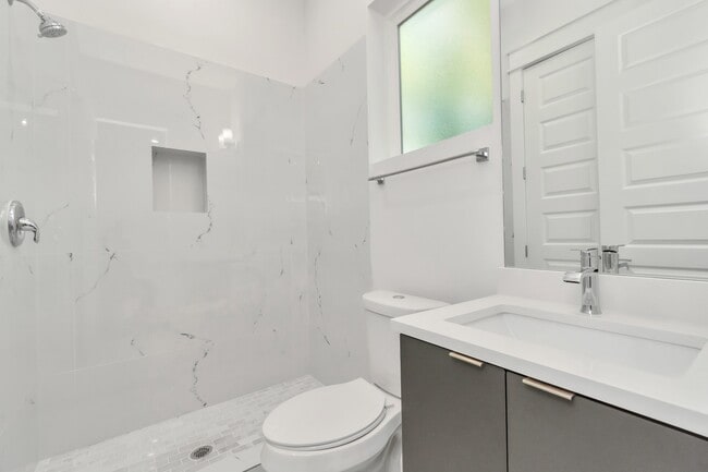 Building Photo - 4721 Independence Hts Ln