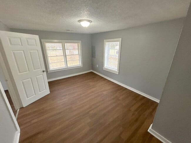 Building Photo - 3447 Cook Rd