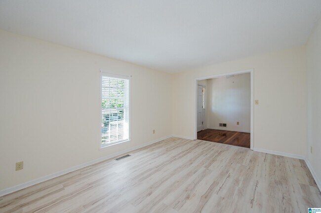 Building Photo - 1828 Jacobs Ln