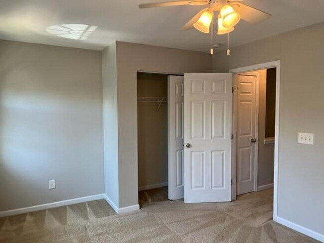 Building Photo - 3022 Berkeley Springs Pl