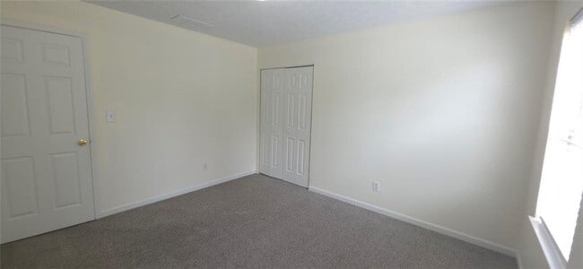 Building Photo - 2895 Gallery Grove