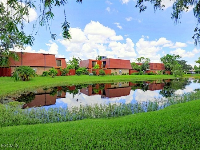 Building Photo - 1526 Park Meadows Dr