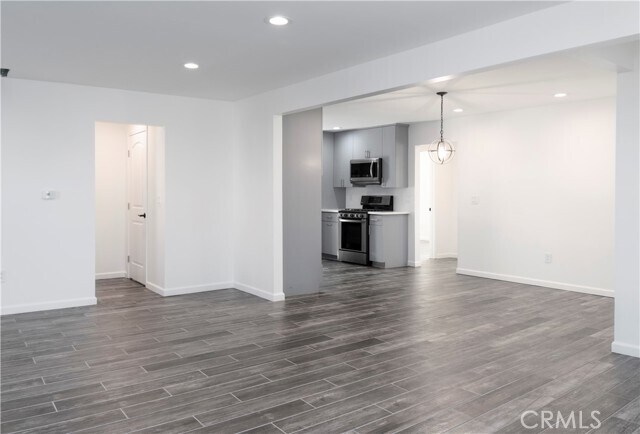 Building Photo - 3834 W 111th St