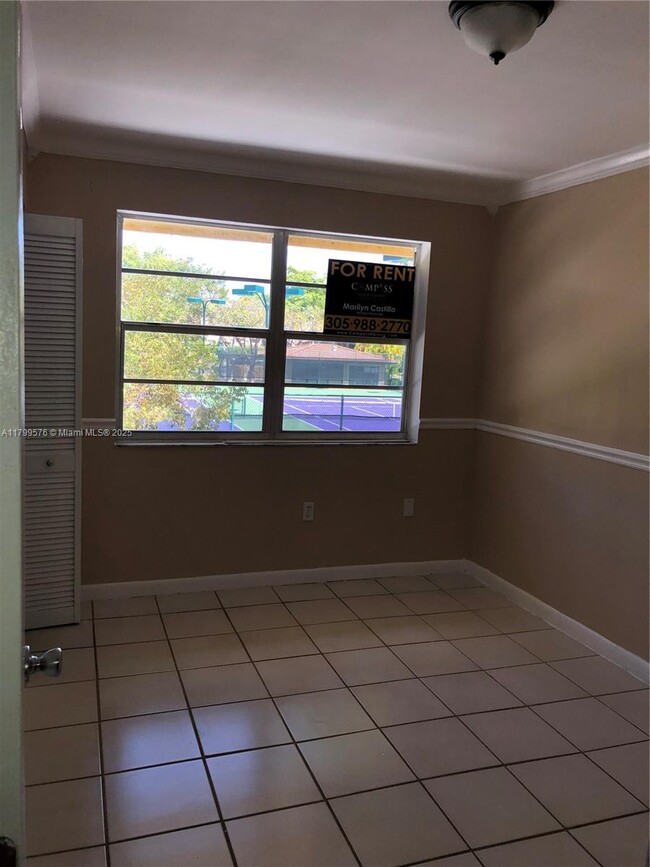 Building Photo - 15421 SW 81st Cir Ln