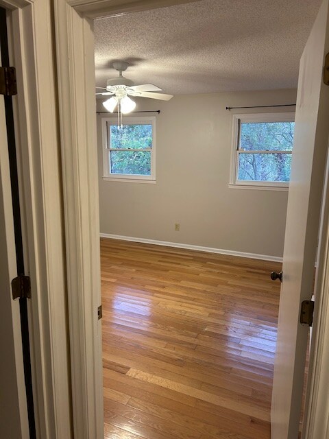 Building Photo - 225 Huckleberry Rd