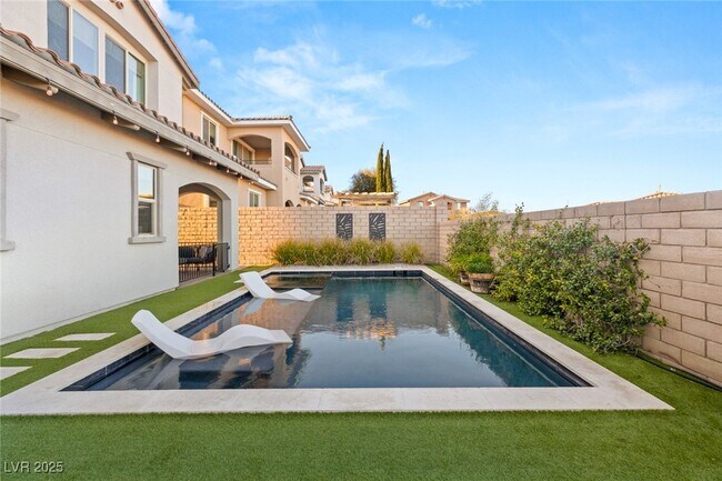 Building Photo - 258 Castellari Dr