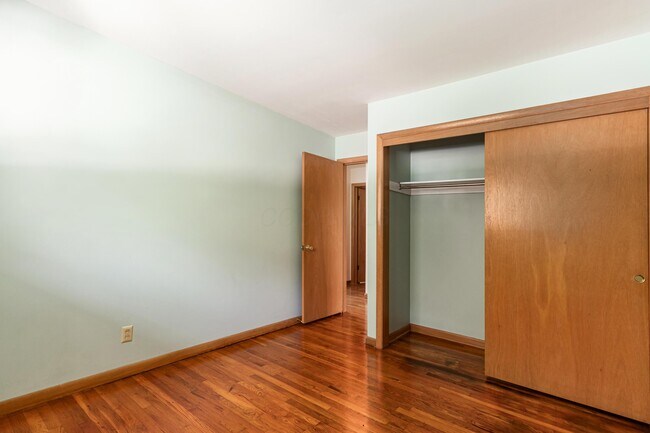 Building Photo - 5822 Falmouth Ct