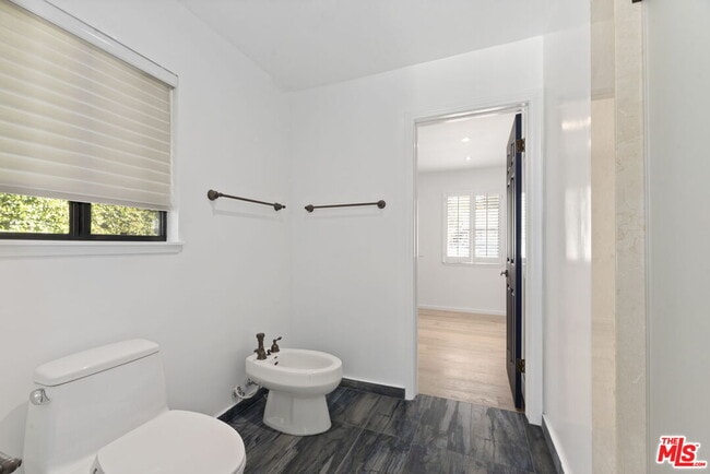Building Photo - 2937 Deep Canyon Dr